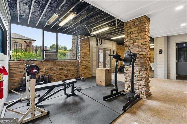 1673 Barfield Run NW, Atlanta, GA 30318