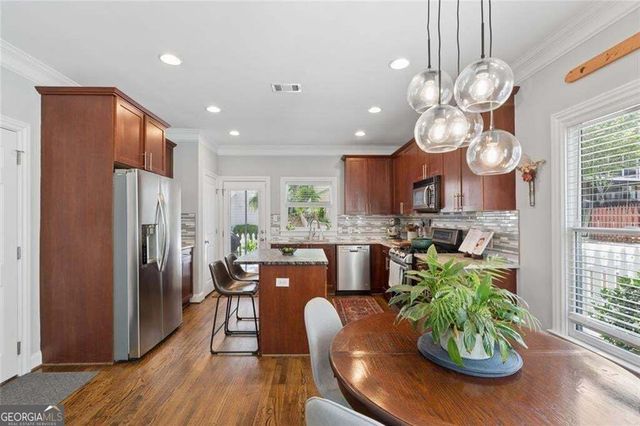 1673 Barfield Run NW, Atlanta, GA 30318