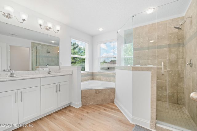 4013 COASTAL COVE Circle, Jacksonville, FL 32224