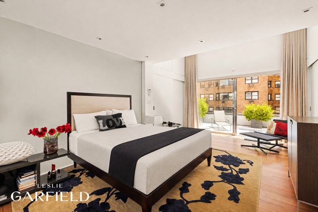 214 E 70th St Apt 4, New York City, NY 10021