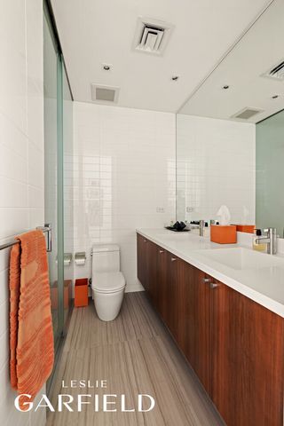 214 E 70th St Apt 4, New York City, NY 10021