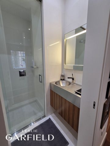 214 E 70th St Apt 4, New York City, NY 10021