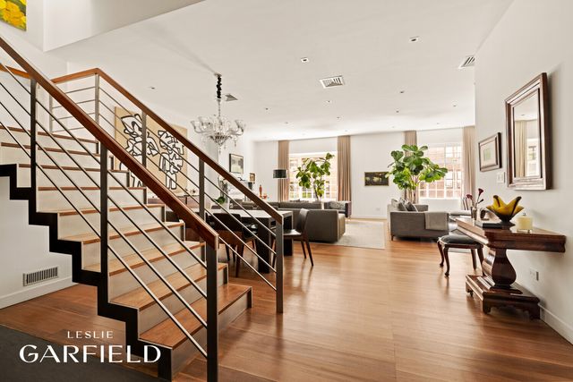 214 E 70th St Apt 4, New York City, NY 10021