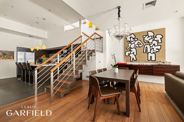214 E 70th St Apt 4, New York City, NY 10021