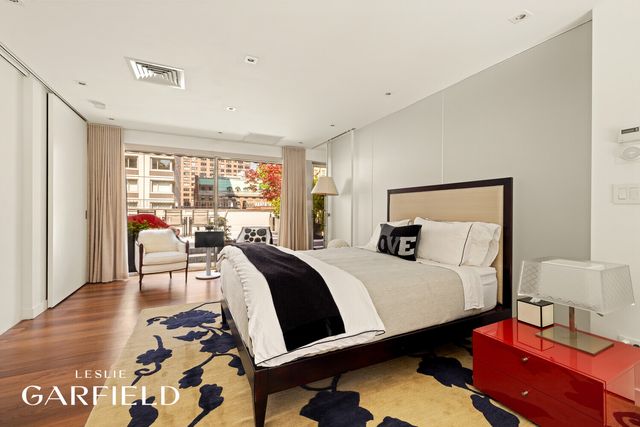 214 E 70th St Apt 4, New York City, NY 10021