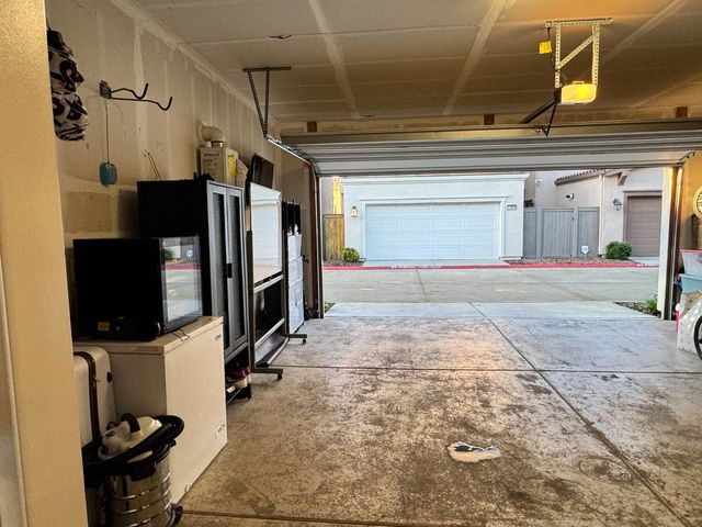 10849 Barden Dr, Rancho Cordova, CA 95670