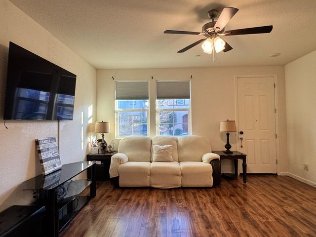 10849 Barden Dr, Rancho Cordova, CA 95670