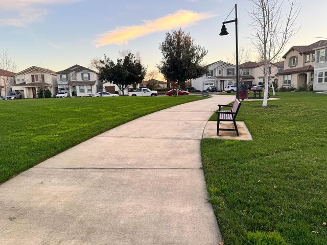 10849 Barden Dr, Rancho Cordova, CA 95670