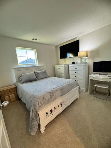 10849 Barden Dr, Rancho Cordova, CA 95670