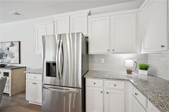 405 Lanier Circle, Woodstock, GA 30189