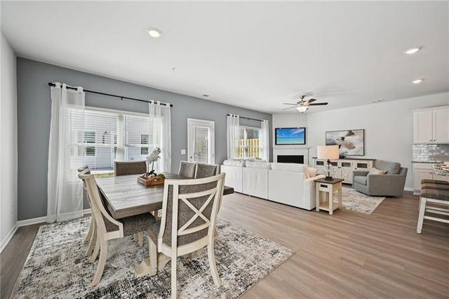 405 Lanier Circle, Woodstock, GA 30189