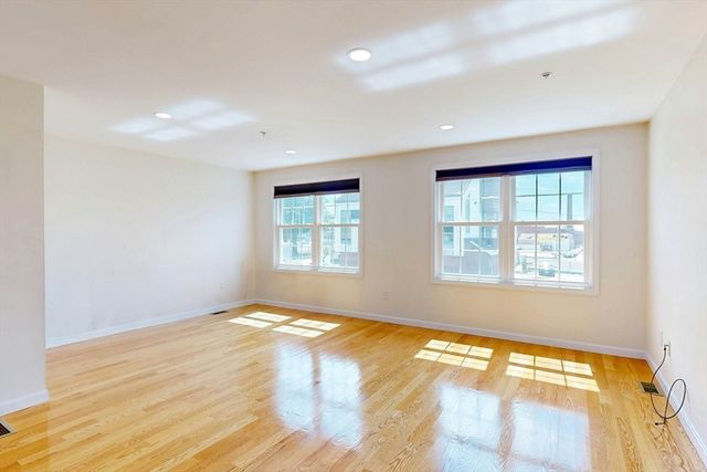 16 River Street 6, Lynn, MA 01905