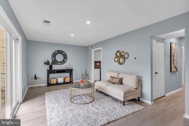 1046-C MARGATE CT, Sterling, VA 20164
