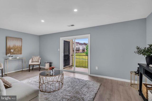 1046-C MARGATE CT, Sterling, VA 20164