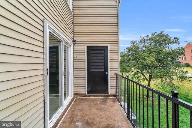 1046-C MARGATE CT, Sterling, VA 20164