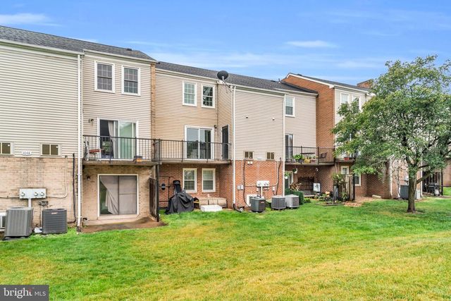1046-C MARGATE CT, Sterling, VA 20164