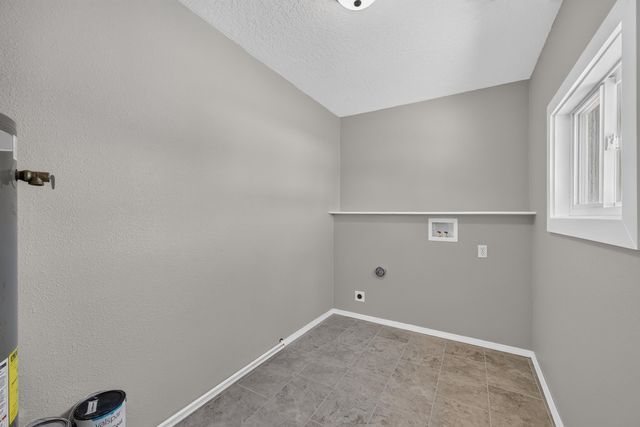 1004 Wade Circle NE, Albuquerque, NM 87112