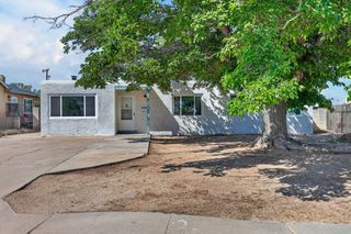 1004 Wade Circle NE, Albuquerque, NM 87112