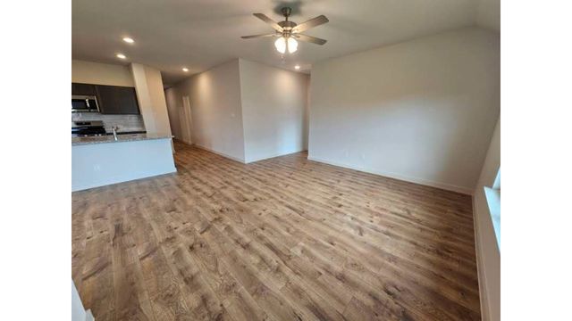 111 John Laurens Drive, Venus, TX 76084