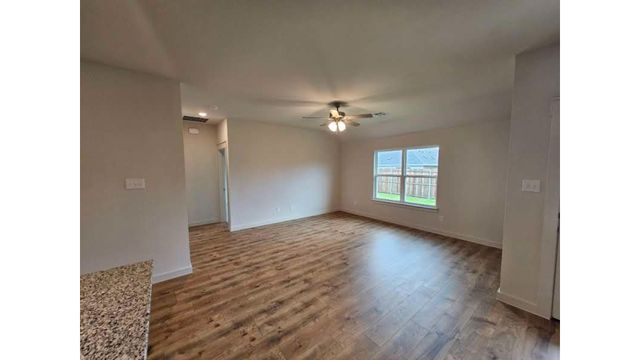 111 John Laurens Drive, Venus, TX 76084