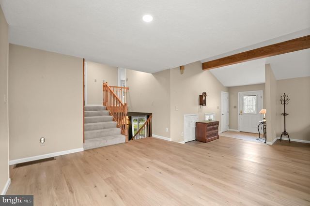 20603 BLUEBIRD AVE, Hagerstown, MD 21742
