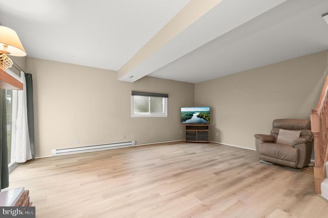 20603 BLUEBIRD AVE, Hagerstown, MD 21742