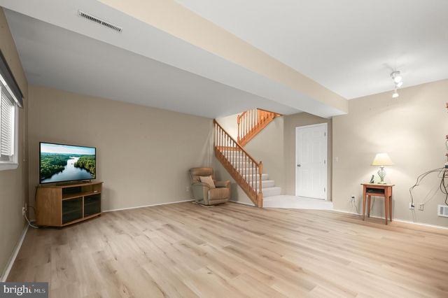 20603 BLUEBIRD AVE, Hagerstown, MD 21742