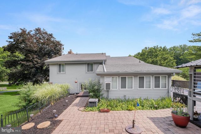 20603 BLUEBIRD AVE, Hagerstown, MD 21742