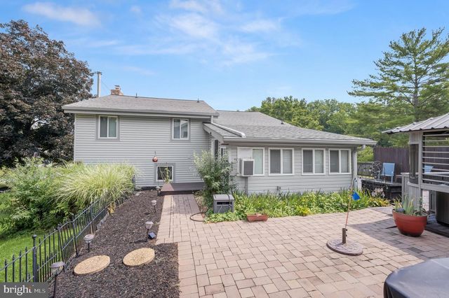 20603 BLUEBIRD AVE, Hagerstown, MD 21742