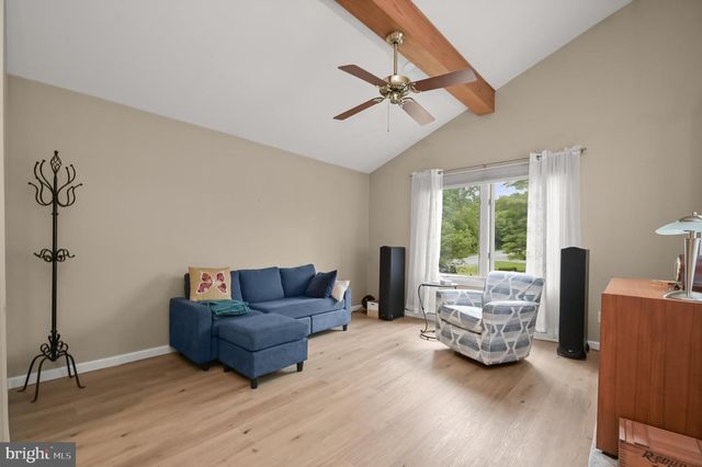 20603 BLUEBIRD AVE, Hagerstown, MD 21742