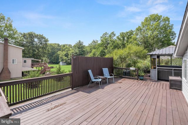 20603 BLUEBIRD AVE, Hagerstown, MD 21742