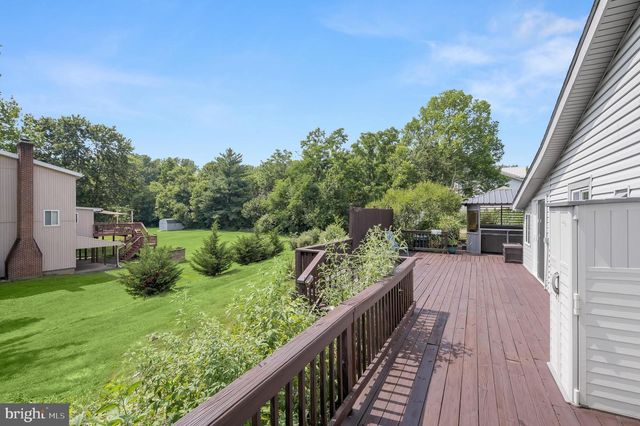 20603 BLUEBIRD AVE, Hagerstown, MD 21742