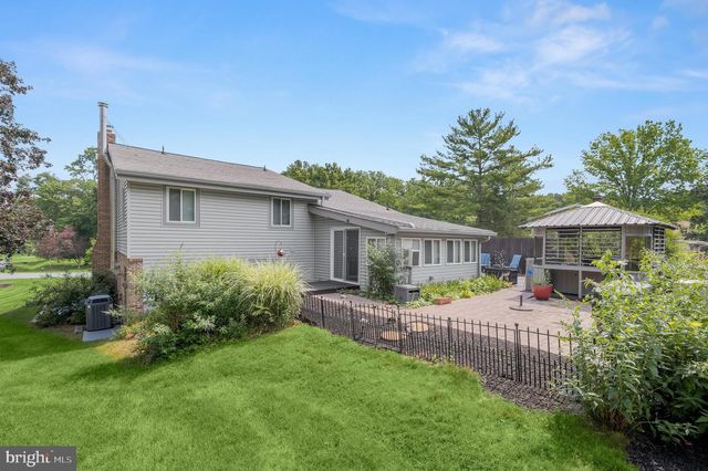 20603 BLUEBIRD AVE, Hagerstown, MD 21742