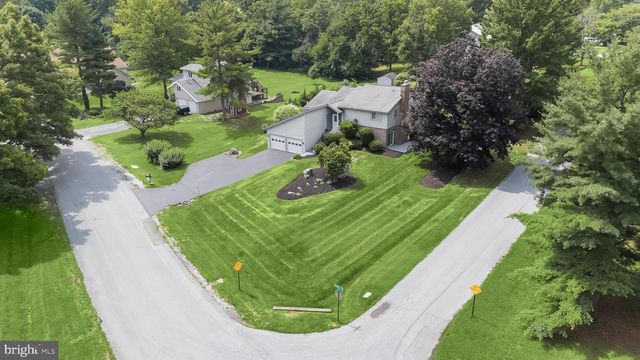 20603 BLUEBIRD AVE, Hagerstown, MD 21742