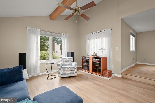 20603 BLUEBIRD AVE, Hagerstown, MD 21742