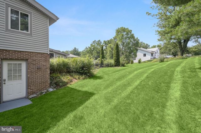 20603 BLUEBIRD AVE, Hagerstown, MD 21742