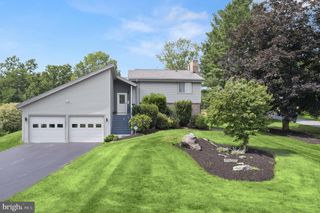 20603 BLUEBIRD AVE, Hagerstown, MD 21742