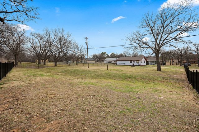 7005 County Road 527, Burleson, TX 76028