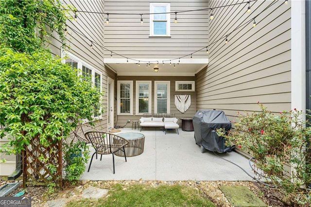 1884 Pointe Place Avenue, Atlanta, GA 30338