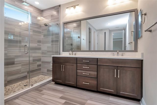 3408 W HAWTHORNE ROAD, Tampa, FL 33611