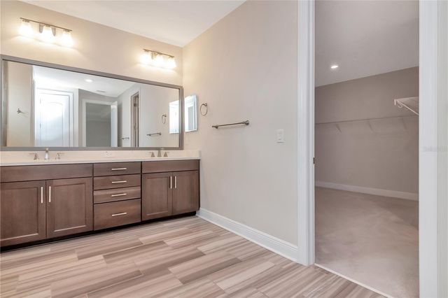 3408 W HAWTHORNE ROAD, Tampa, FL 33611