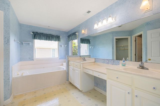 3 Green Lake Drive, Manning, SC 29102