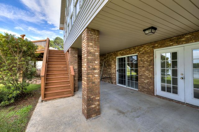 3 Green Lake Drive, Manning, SC 29102