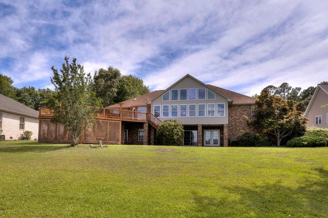 3 Green Lake Drive, Manning, SC 29102