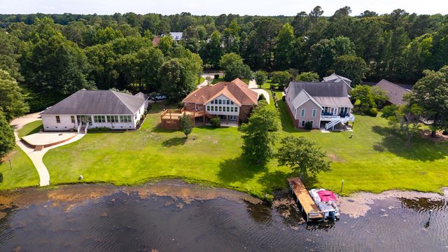 3 Green Lake Drive, Manning, SC 29102