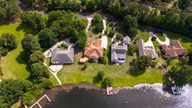 3 Green Lake Drive, Manning, SC 29102