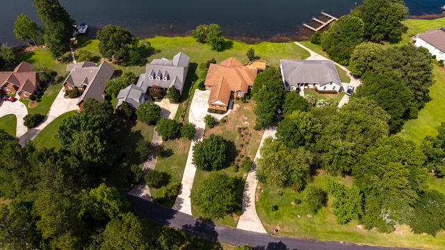 3 Green Lake Drive, Manning, SC 29102