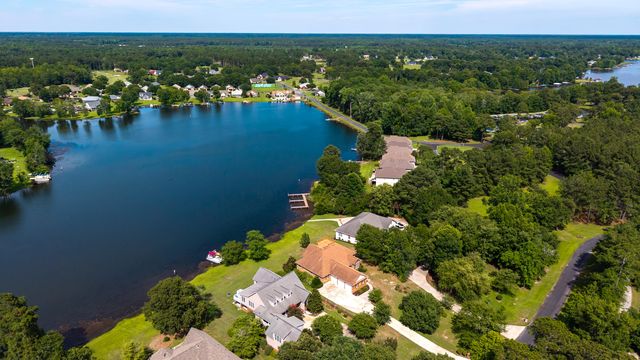 3 Green Lake Drive, Manning, SC 29102