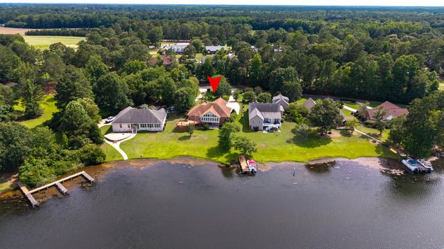 3 Green Lake Drive, Manning, SC 29102