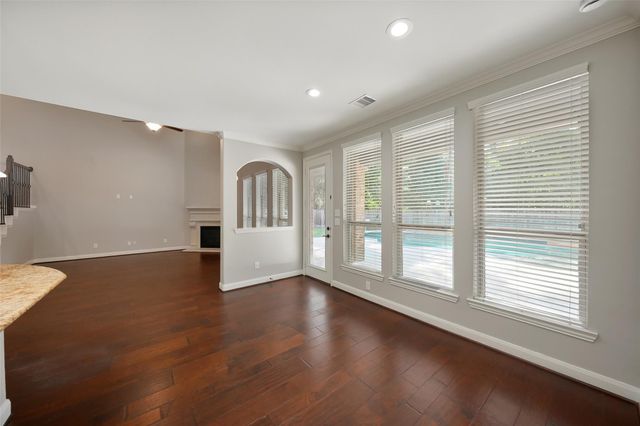 107 Jordans Place, Montgomery, TX 77316